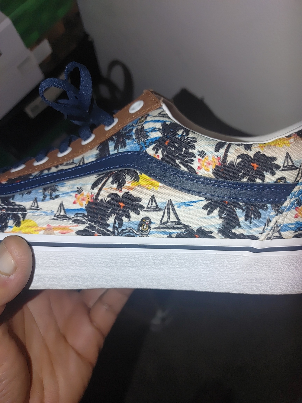 Vans Customize Old Skool Tropical Low Tops SZ 13